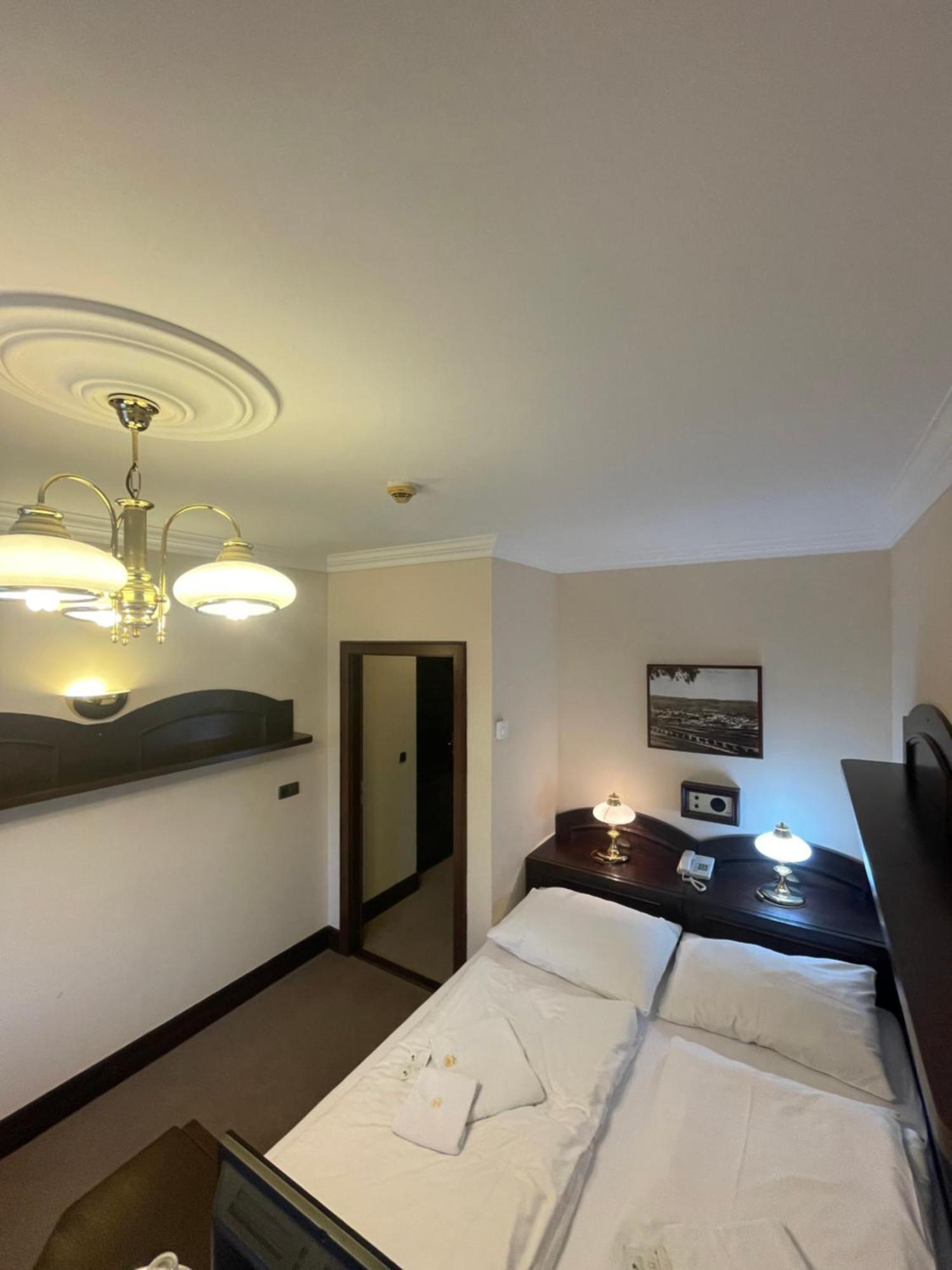 Hotel Bravo Ceska Trebova Ngoại thất bức ảnh
