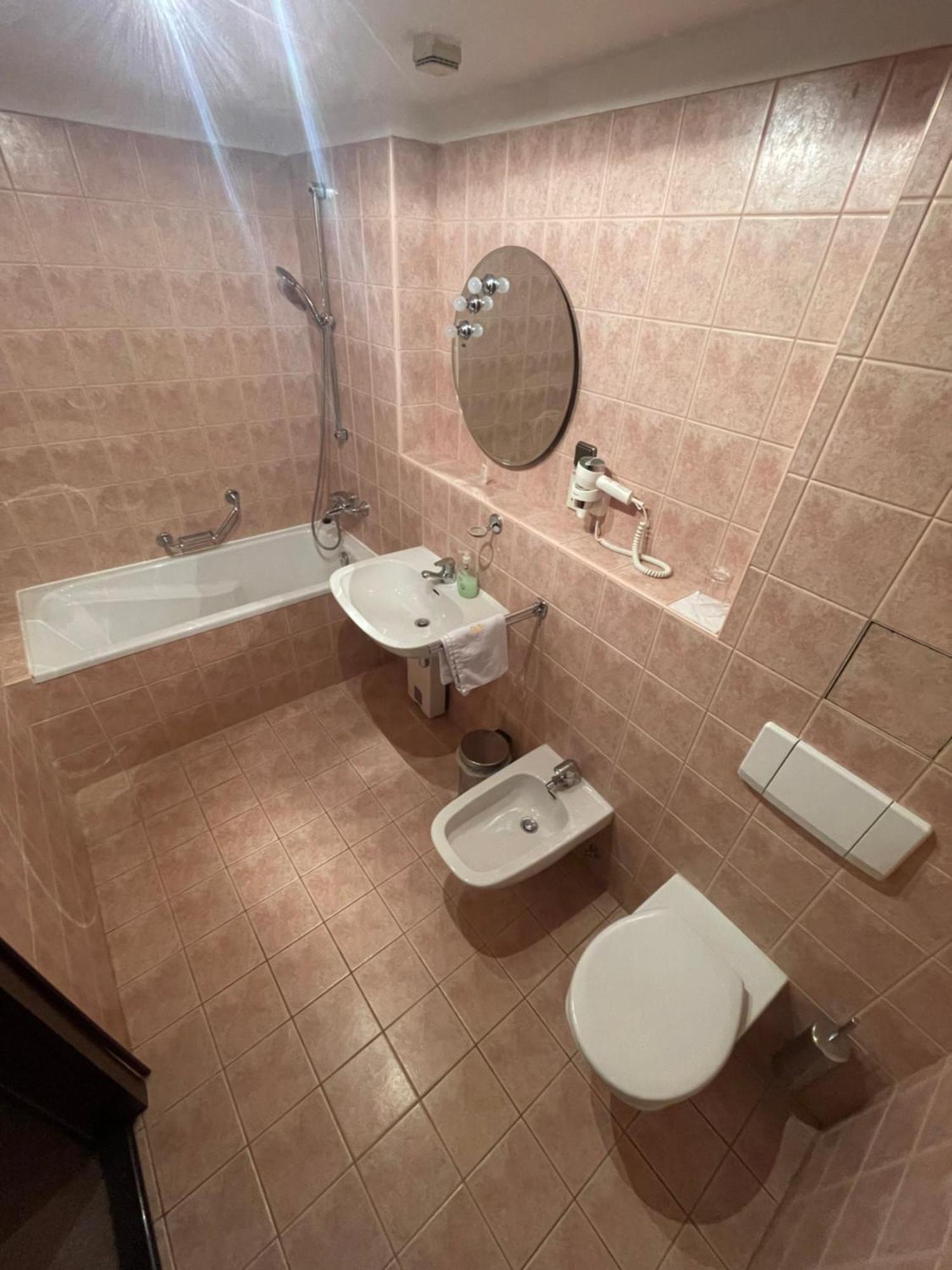 Hotel Bravo Ceska Trebova Ngoại thất bức ảnh